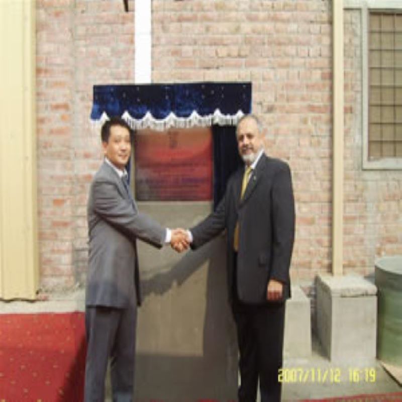 Господин Шан Сяуу присъства на церемонията по откриването на фабриката